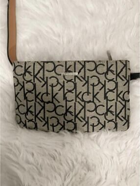 Calvin Klein Crossbody